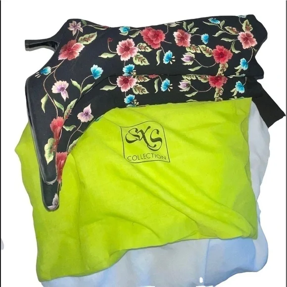 SXS Floral Boots style S-83 with dust cover, no box. Size 36.5 (US Size 6) - Picture 10 of 12